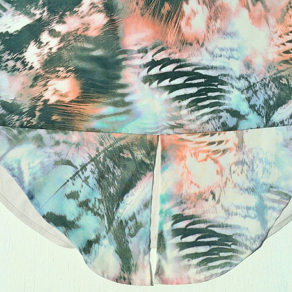 Rock and republic sleeveless colorful shirt - Picture 4 of 5