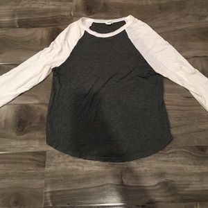 grey and white baseball tee