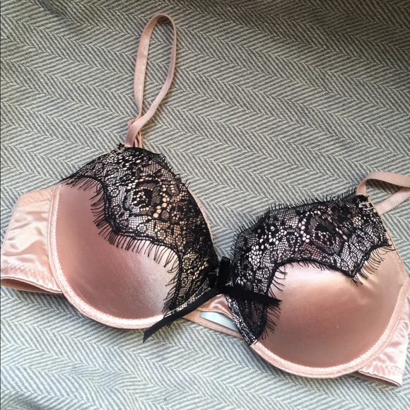 Pink and black bra - Picture 2 of 6