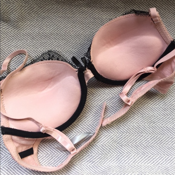 Pink and black bra - Picture 5 of 6