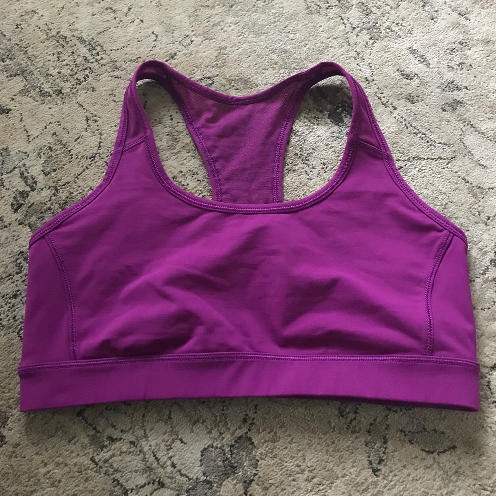 Lululemon sports bra