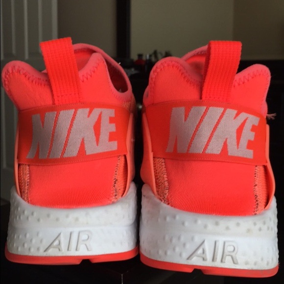 Nike Huarache - Picture 2 of 5