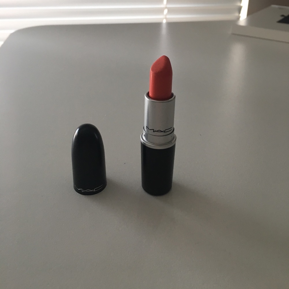 Like new Mac Sushi kiss