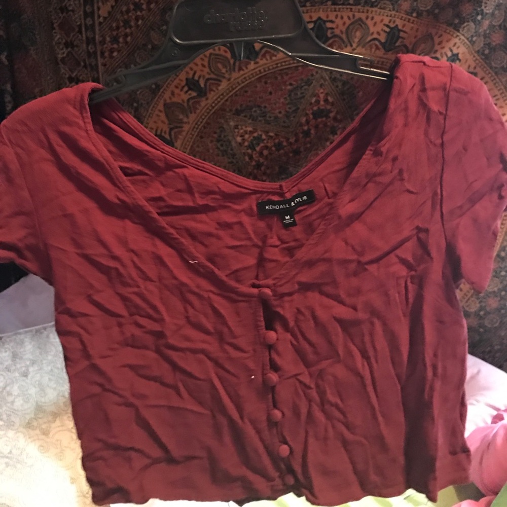 Kendall & Kylie crop top