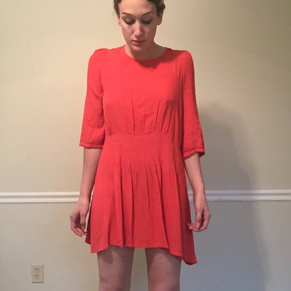 Dress - Picture 2 of 3