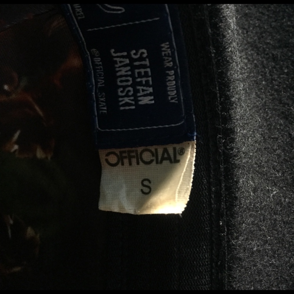 Brim hat - Picture 3 of 4