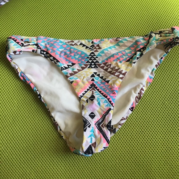 Billabong bikini - Picture 4 of 5