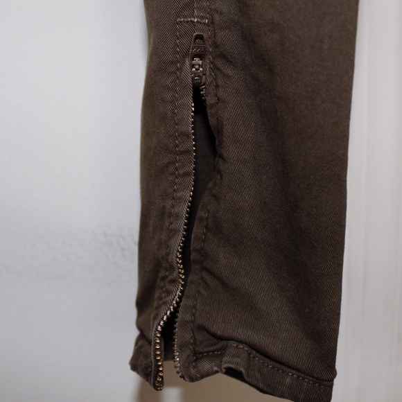 Green Pants - Picture 3 of 4