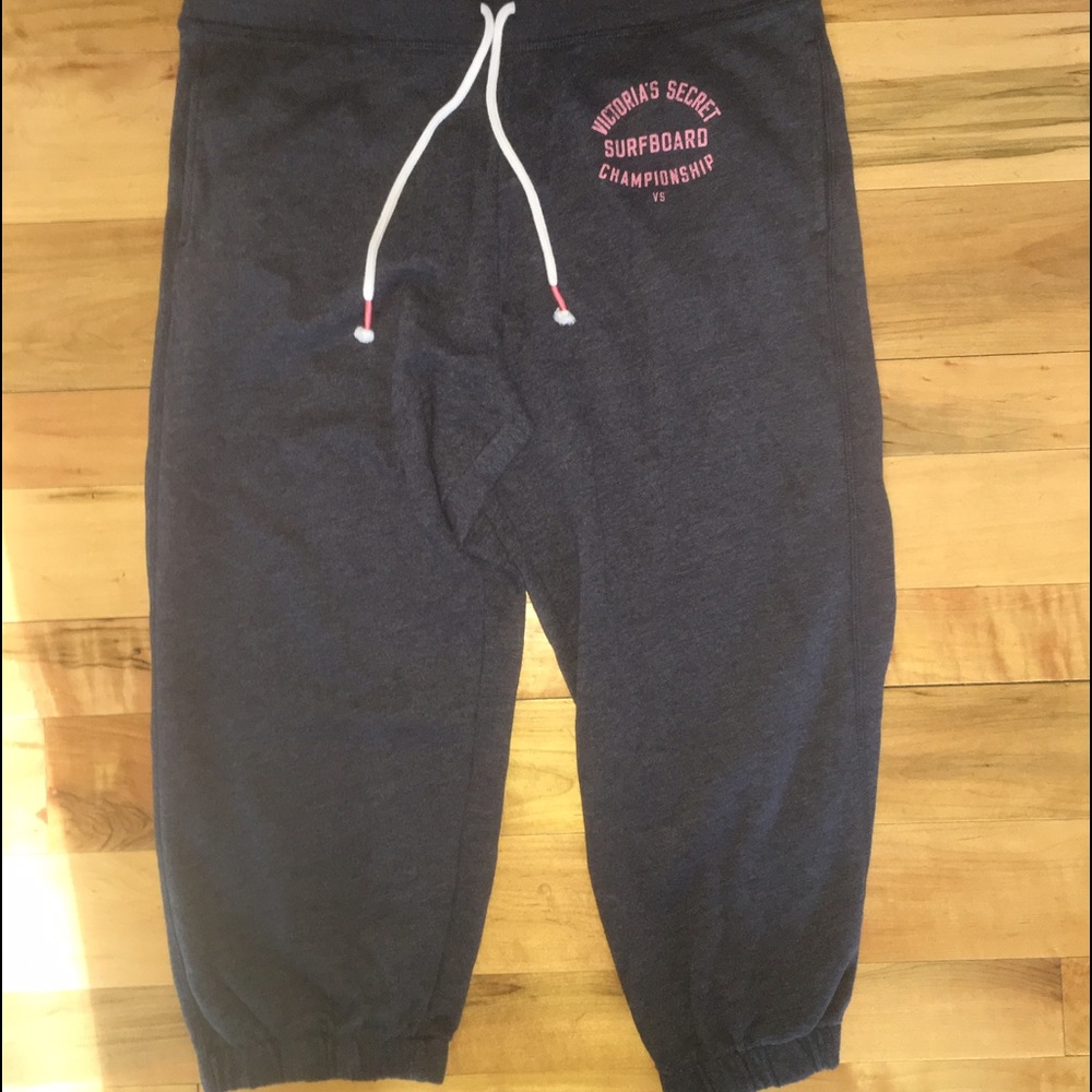 Victoria's Secret banded Capri bottoms