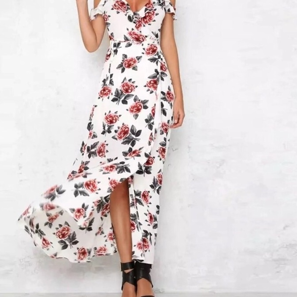 🔥SALE🔥NEW Chiffon Maxi dress