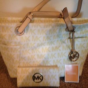 Steal! Michael Kors shoulder bag&wallet