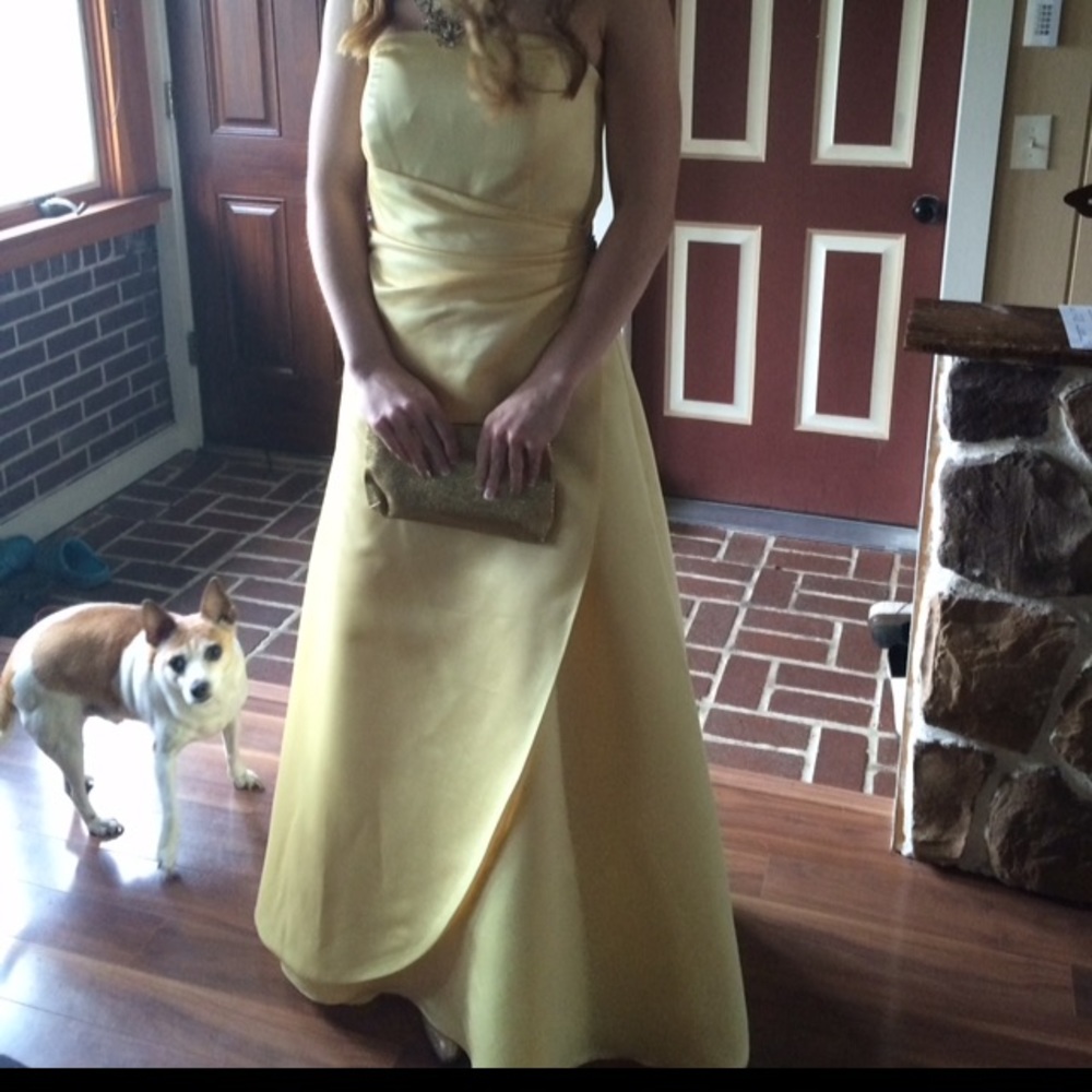 Yellow strapless prom dress