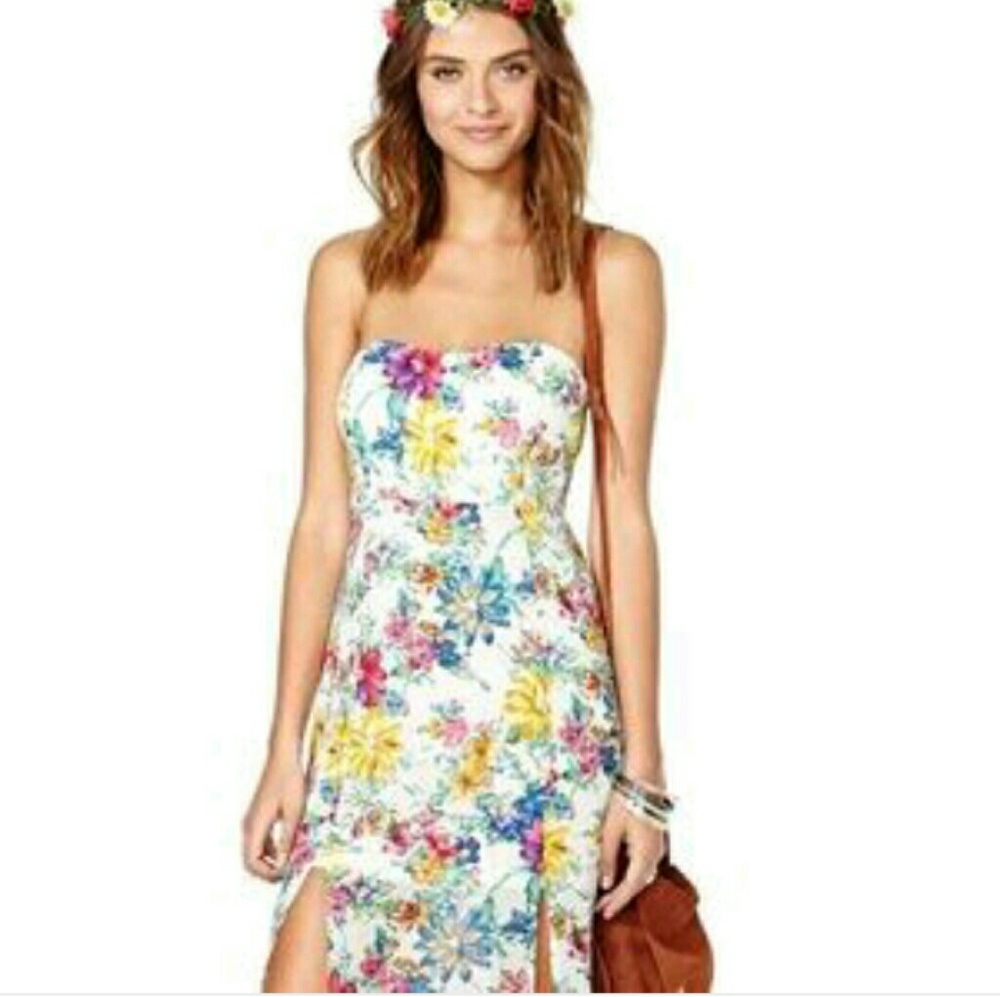 🌼Strapless Floral Maxi Dress🌼