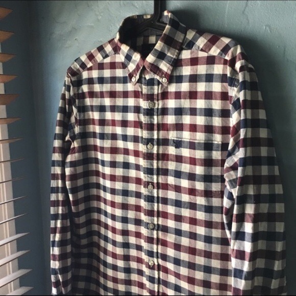 American eagle button down 🤗🤗 - Picture 2 of 2