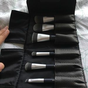 Sephora Mini Deluxe Antibacterial Travel Brush Set