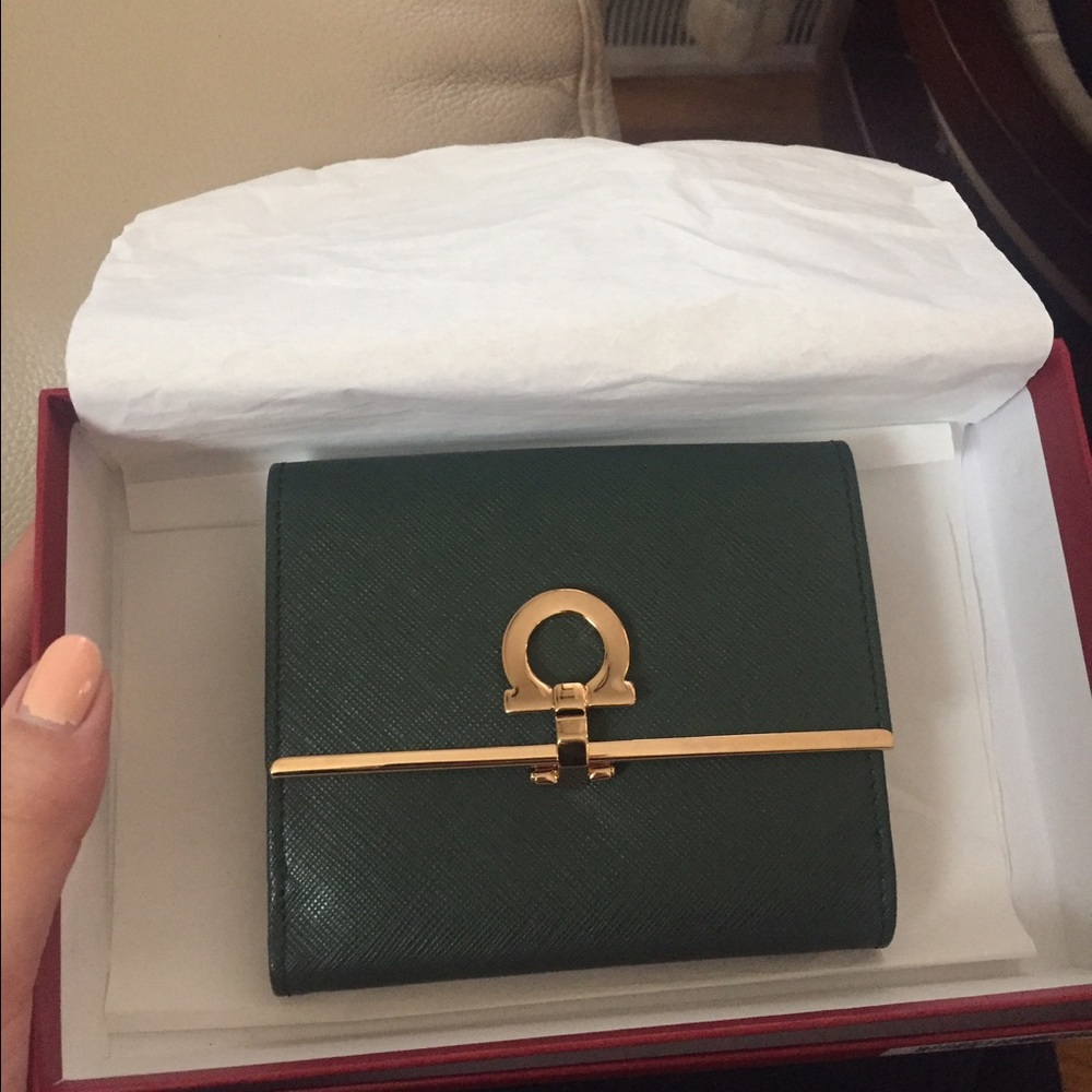 *Reduced* Salvatore Ferragamo Giancini Wallet