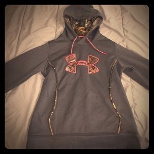 Under armor sweatshirt