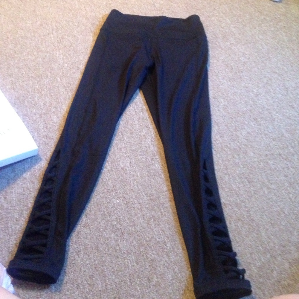 PINK Ultimate Strappy High Waist Leggings M