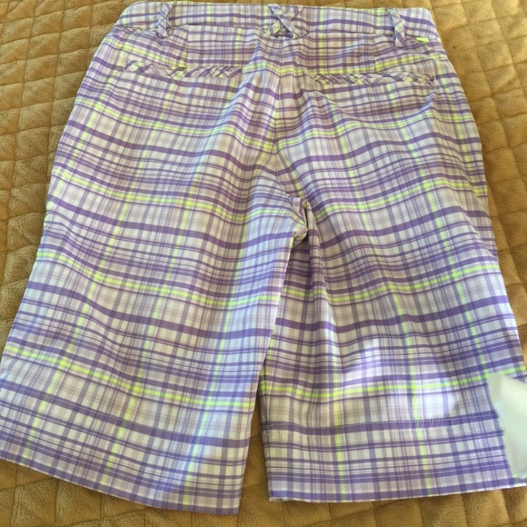 Women's golf shorts - Picture 4 of 4