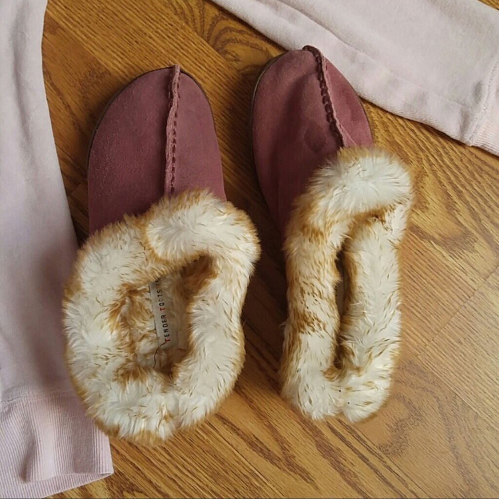 Velvet shoes