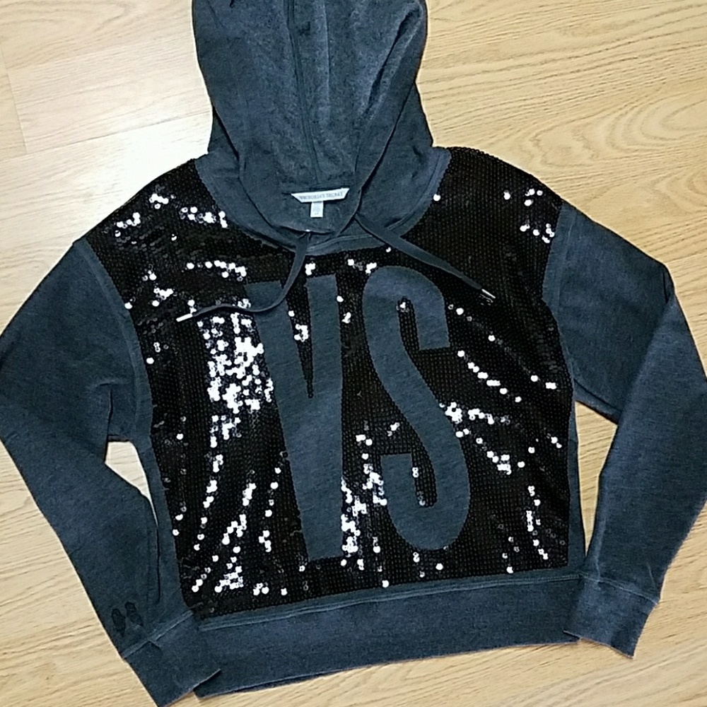 •sold•  LOWEST PRICE! Sparkle Sweatshirt