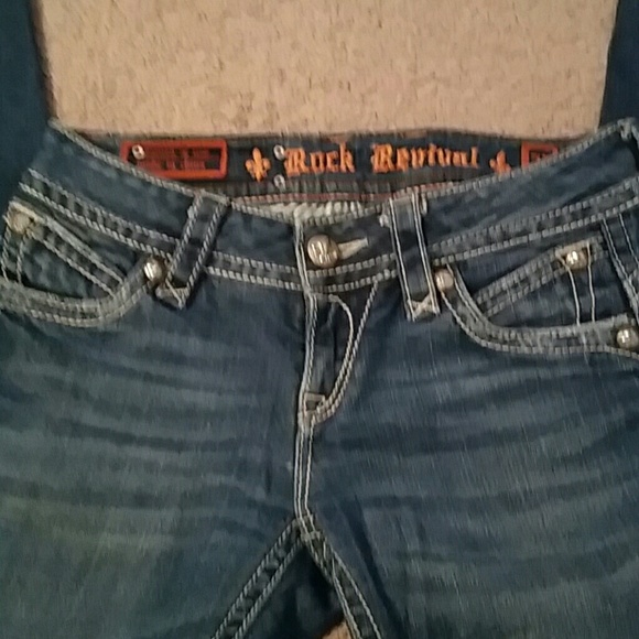 Rock Revival Jeans - Picture 4 of 4