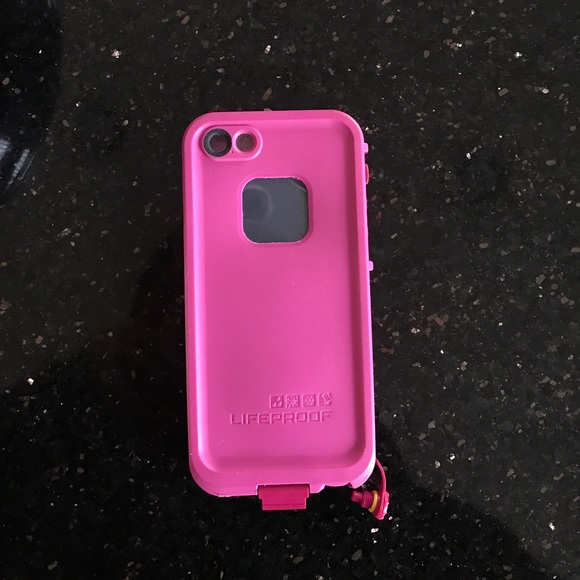 A "frē" lifeproof case for iphone 5 or 5s - Picture 3 of 5