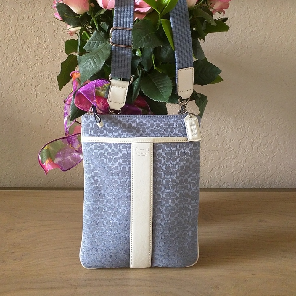 Coach Messenger Crossbody  Mini