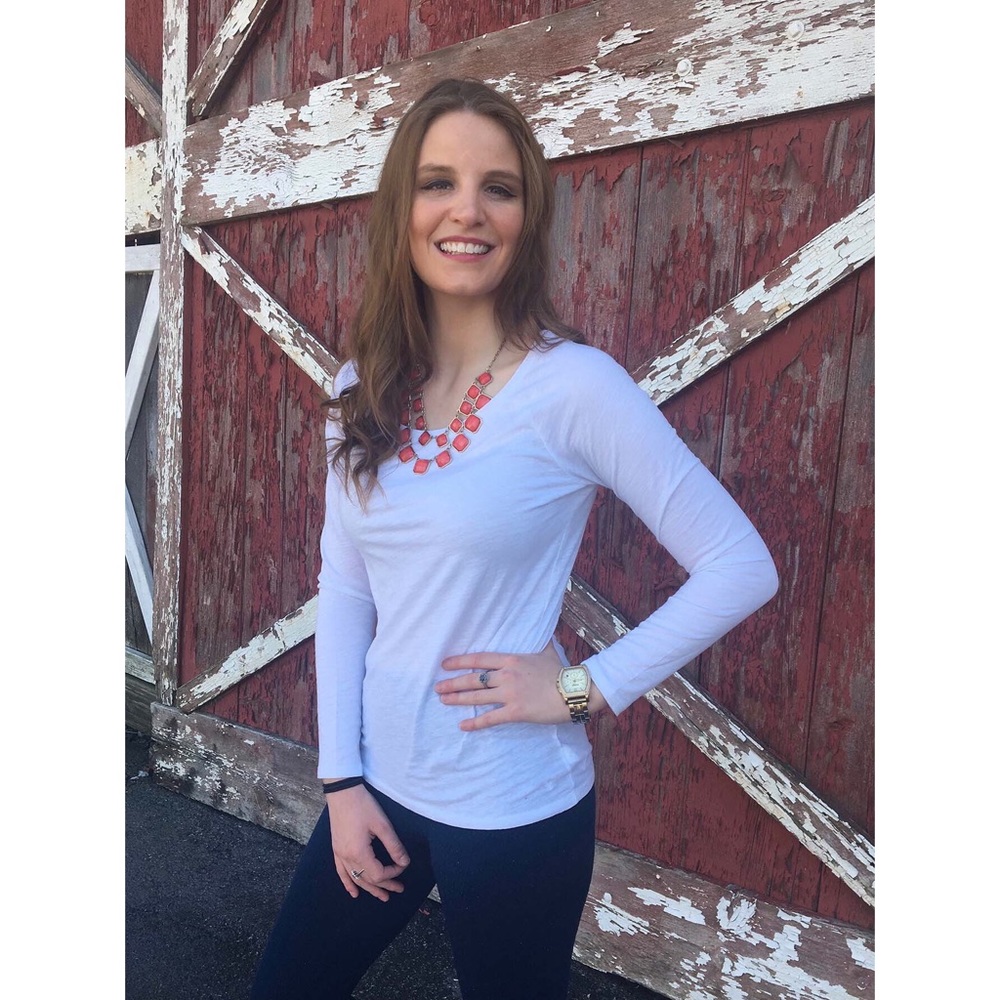 American Eagle Outfitters Long Sleeve T-Shirt