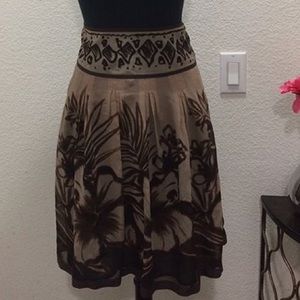 SOLD 🖤The Limited NWT Skirt Size 6🖤