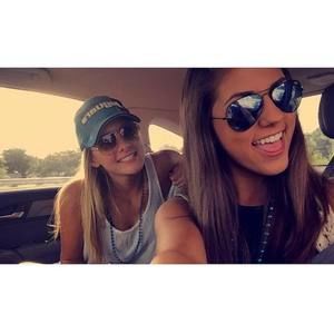 Meet your Posher, Rebecca