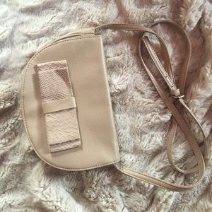 atmosphere purse
