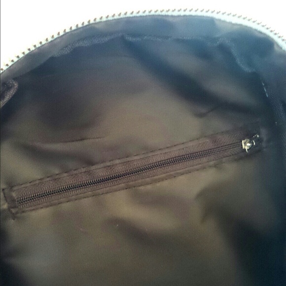 LAST ONE!!♡Small Holographic Backpack NEW!!♡ - Picture 3 of 6