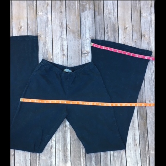 STRETCHY FLARES - Picture 3 of 6