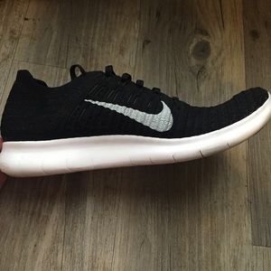 Nike Free RN Flyknit