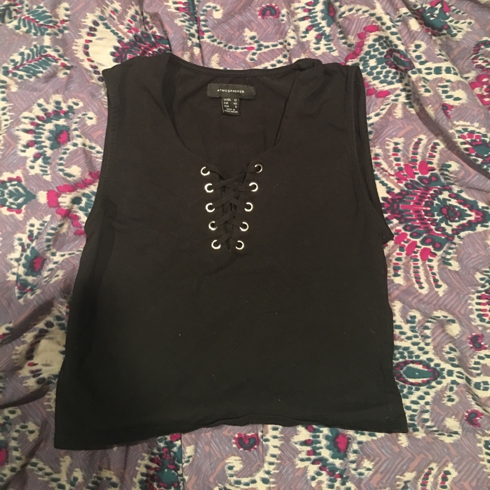 Cropped lace up tank top
