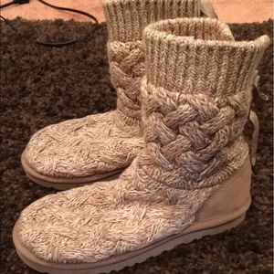 Knit ugg boots