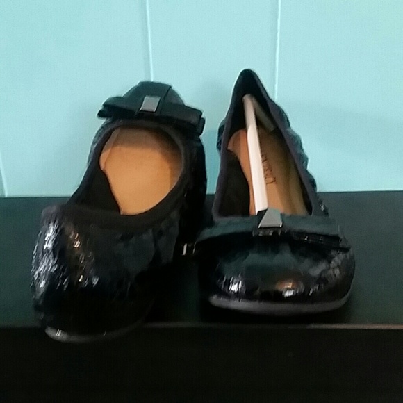NIB Ellen Tracy "Tatiana" Ballet Flats - Picture 2 of 4