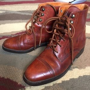 Cole Haan size 6 leather lace up booties