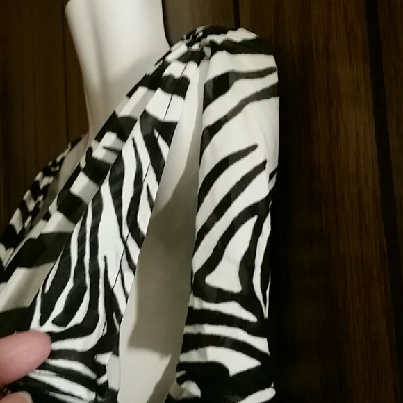 $SALE$EXPRESS Zebra top - Picture 3 of 5