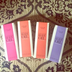 Victoria's Secret Love My Body Oil Set