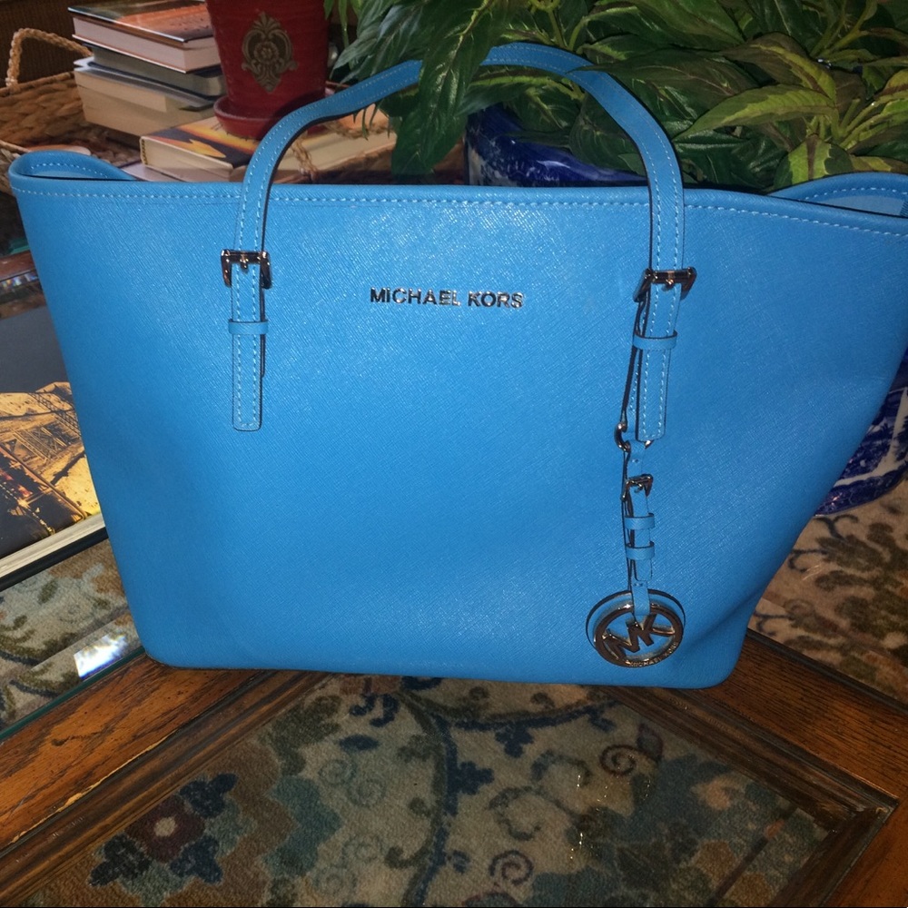 NWOT Michael Kors Jet Set Medium Leather Tote