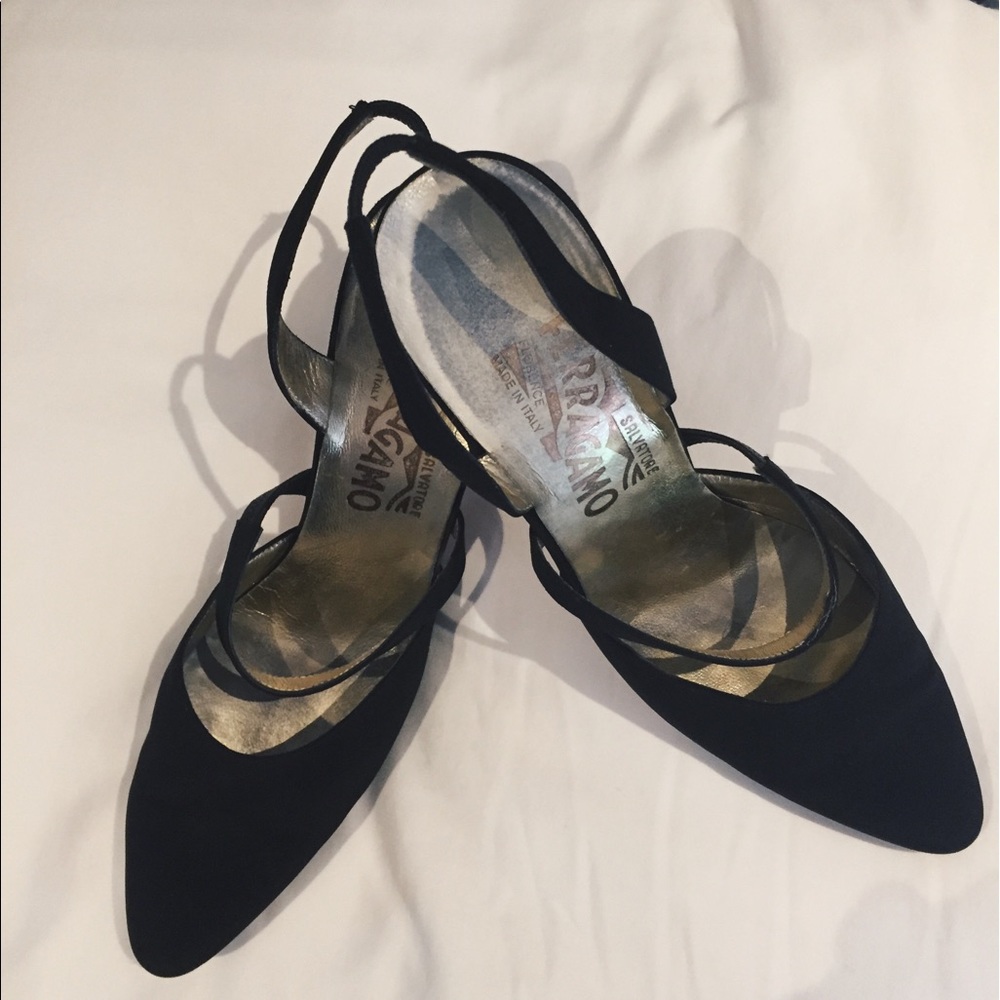 Vintage Salvatore Ferragamo pumps