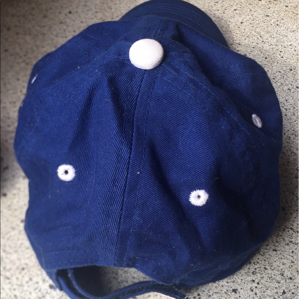 UK cap - Picture 2 of 2