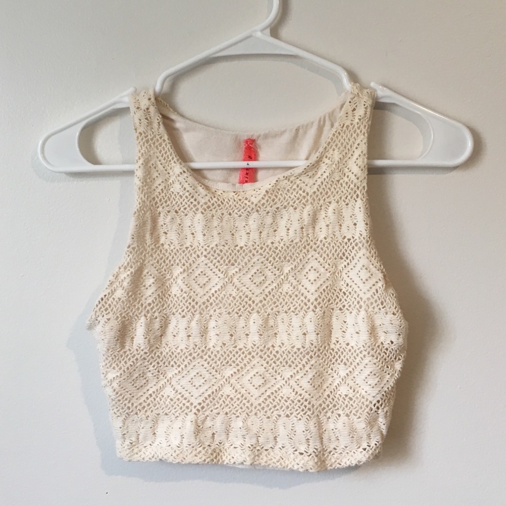 Lord and Taylor crop top
