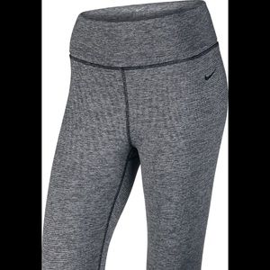 Nike Legend Legging