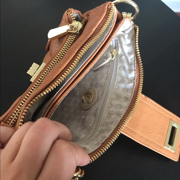 Brown Cross-Body purse - Picture 5 of 6