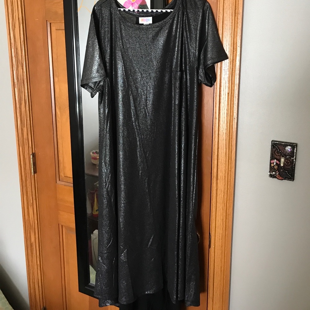 Lularoe eligant collection Carly dress..NEED TO GO