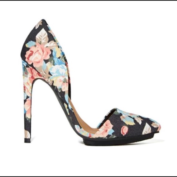 Nasty Gal Shoe Cult Nicole Pump - Picture 3 of 4