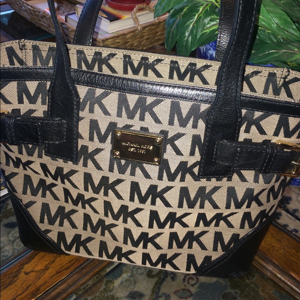NWOT Michael Kors Shoulder Bag